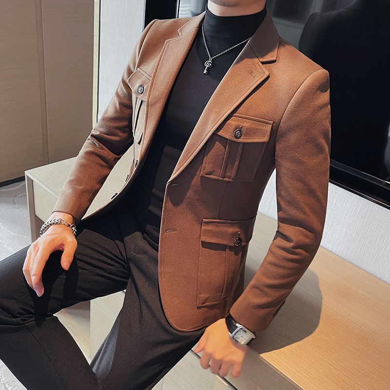 Winter Clothing Trends - Moda Luce di Lusso Nuovo Tweed