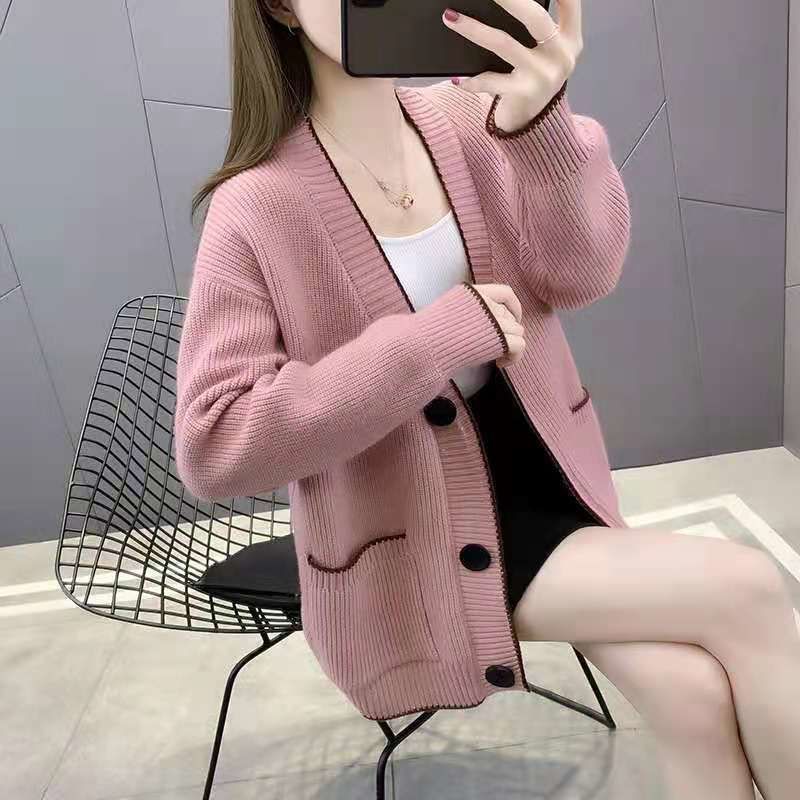 Winter Clothing Trends - Cardigan invernale 2025 per donna caldo