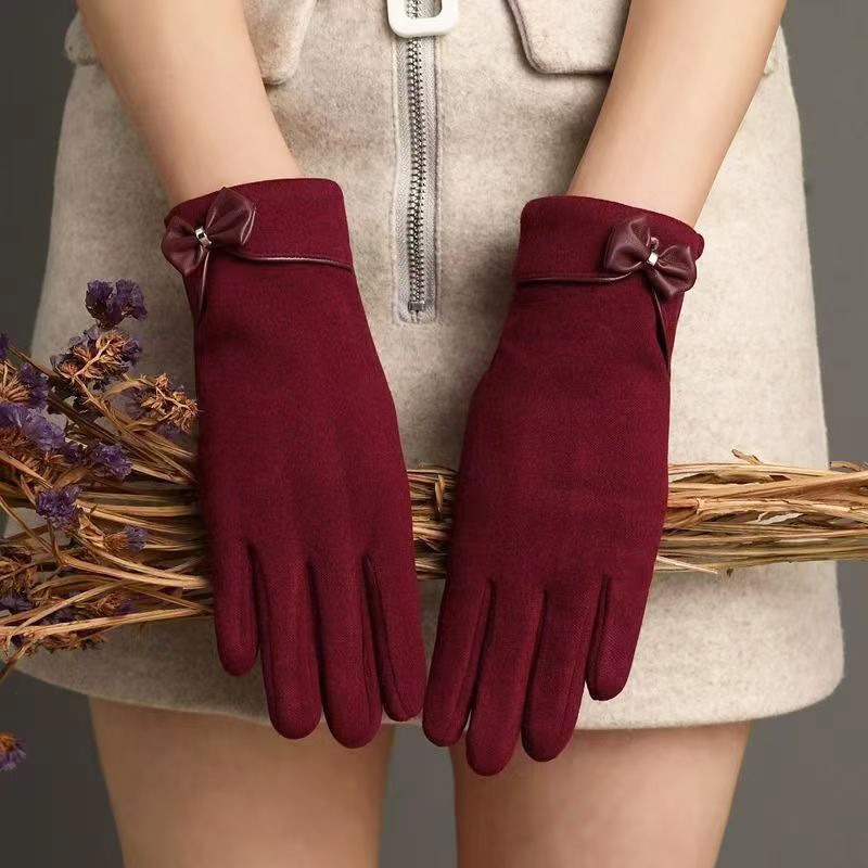 Touch screen con fiocco da don - Winter Clothing Essential recensione e prezzo