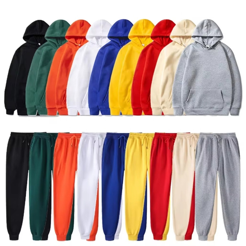 Nuova Tuta Sportiva 2026 da Uo - Winter Clothing Hoodie recensione e prezzo